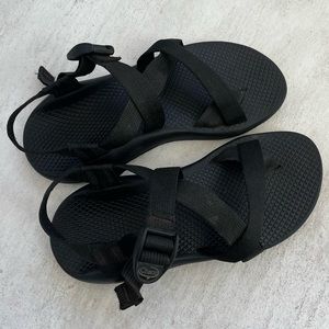 Chaco Black Sandals Size 7